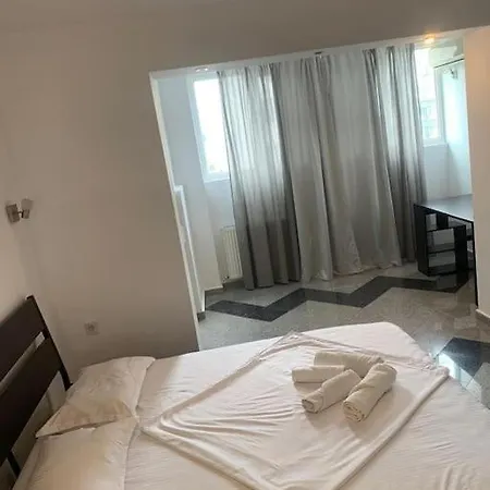 Nice 1 Bdrm Apartment In Center Bucarest Exterior foto
