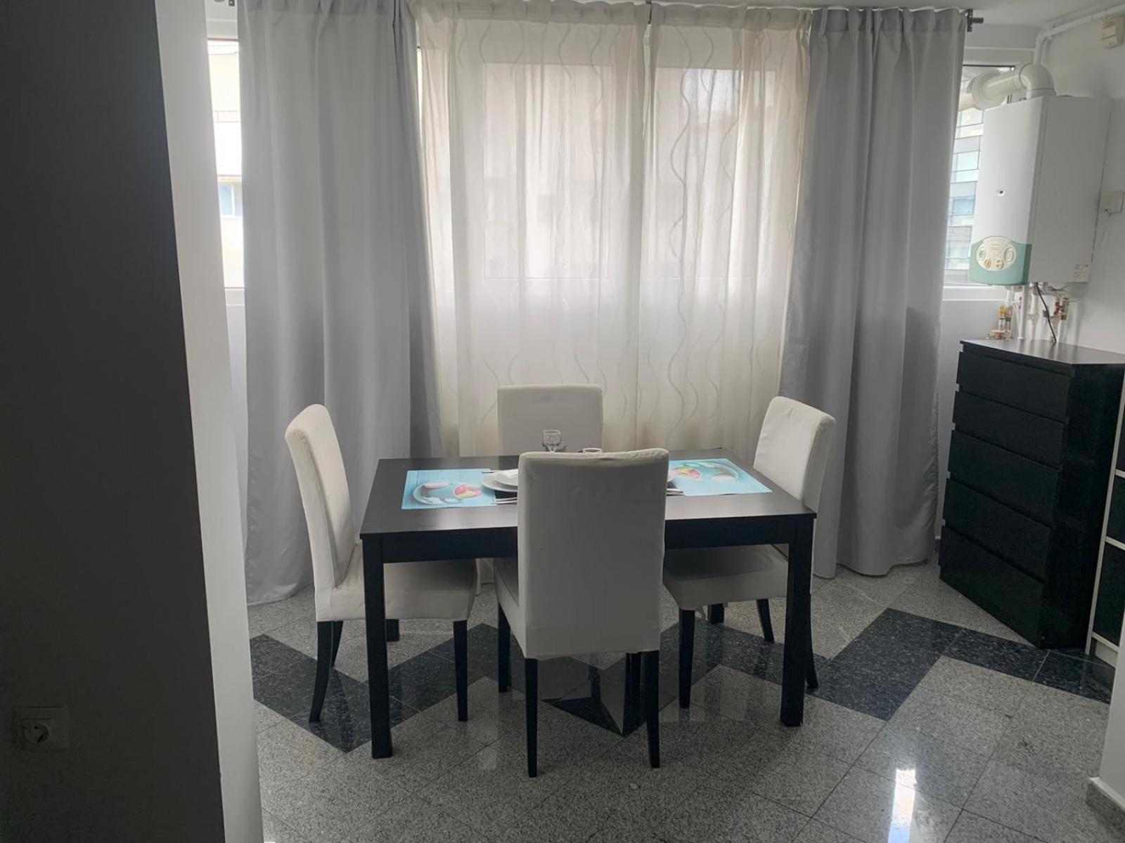 Apartamento 1 Bdrm In Center Bucarest